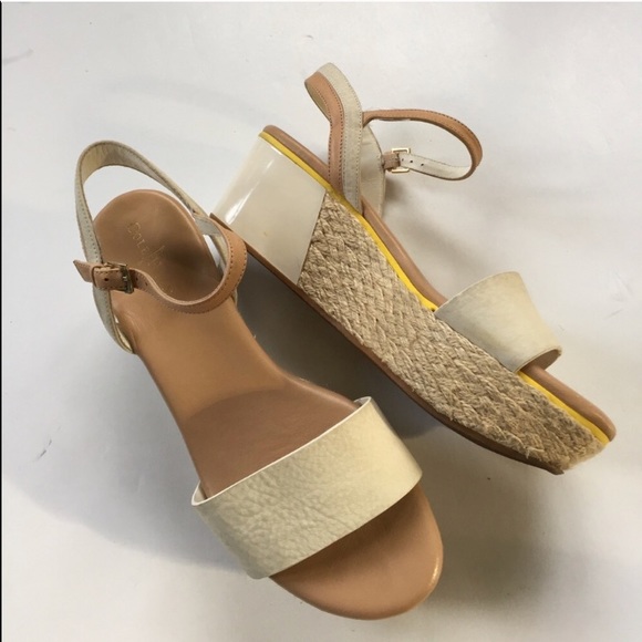 Shoes - EUC platform sandals. SOLD